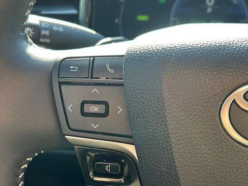 Certified 2025 Toyota Camry SE image 35