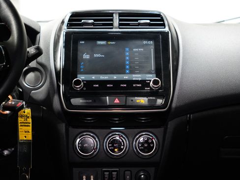 Used 2025 Mitsubishi Outlander Sport AWD image 12