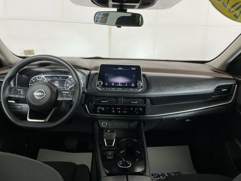 Used 2023 Nissan Rogue S image 17