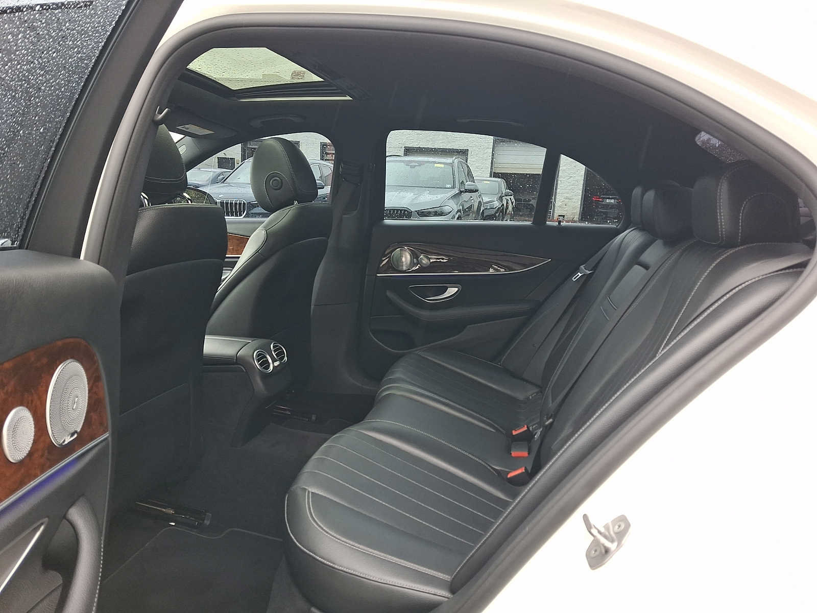 Used 2017 Mercedes-Benz E 300 4MATIC image 10