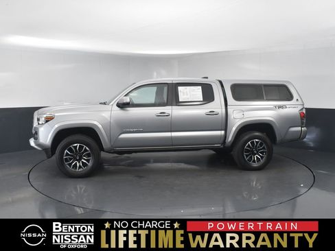 Used 2020 Toyota Tacoma TRD Sport image 1