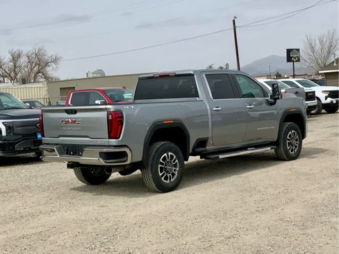 New 2026 GMC Sierra 3500 SLT image 5