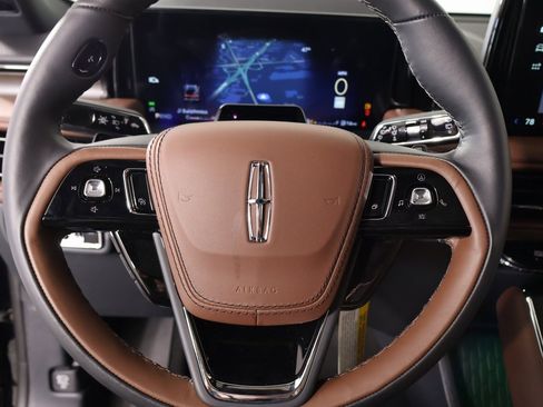 New 2026 Lincoln Aviator Reserve w/ Luxury Package image 3