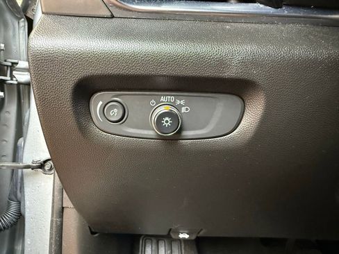 Used 2023 Chevrolet Traverse LT w/ LPO, Floor Liner Package image 25