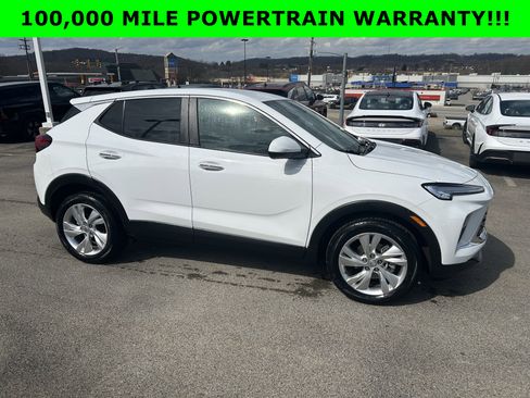 Used 2024 Buick Encore GX Preferred w/ Comfort Package image 2