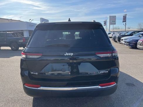 Used 2024 Jeep Grand Cherokee Limited image 4