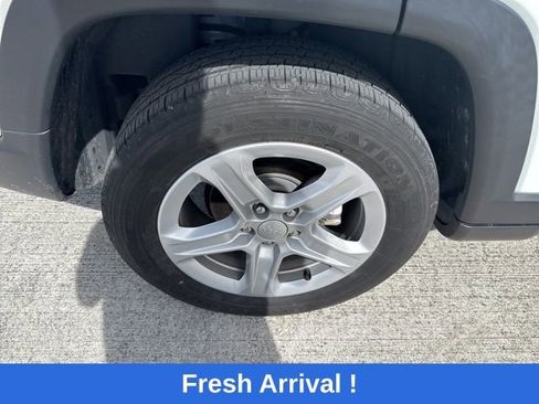 Used 2023 Jeep Compass Sport image 20