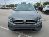 Used 2022 Volkswagen Tiguan SE image 4