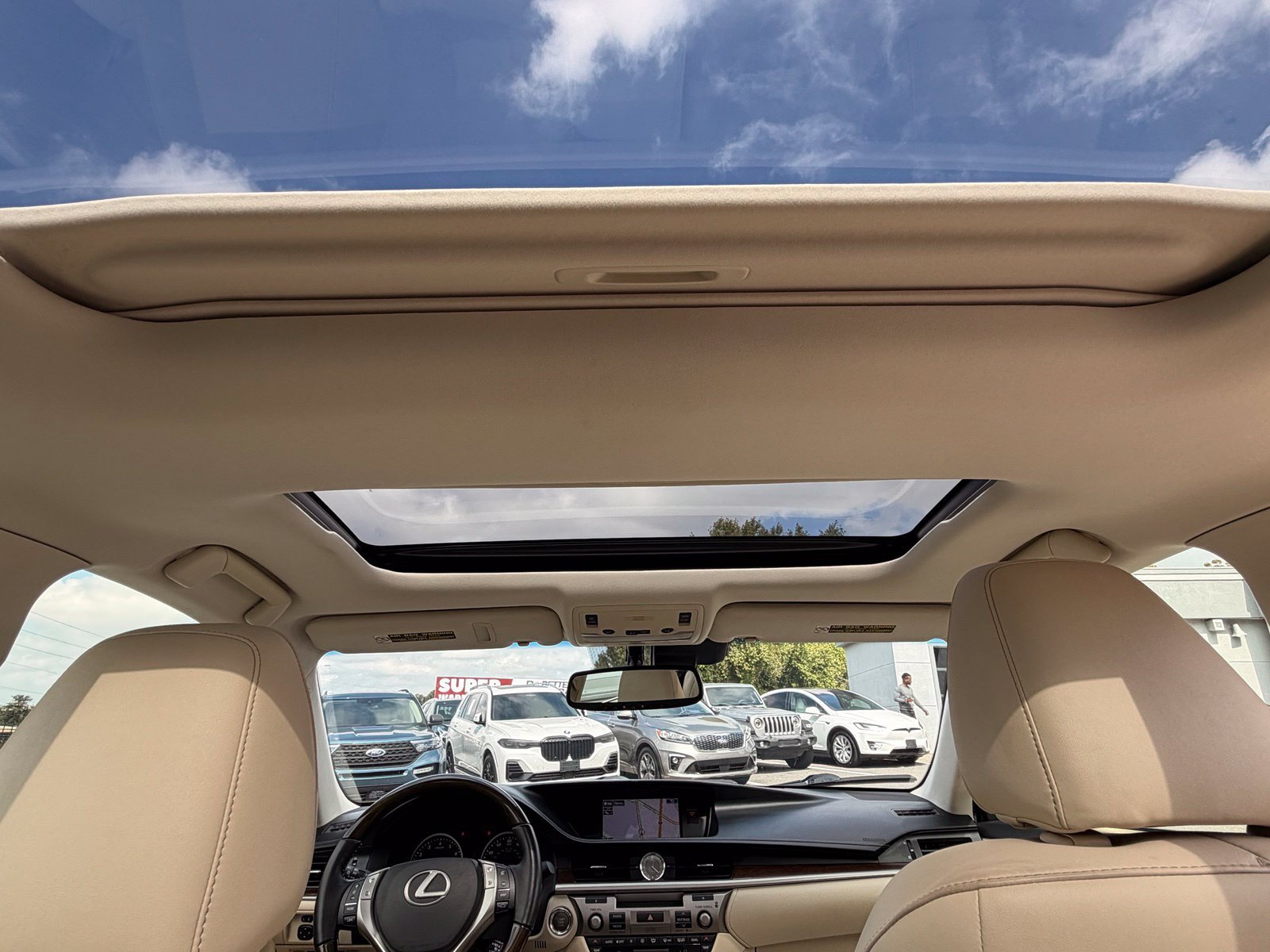 Used 2015 Lexus ES 350 w/ Ultra Luxury Package FWD image 34