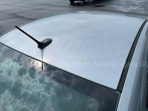 Used 2013 Dodge Avenger SE FWD image 8