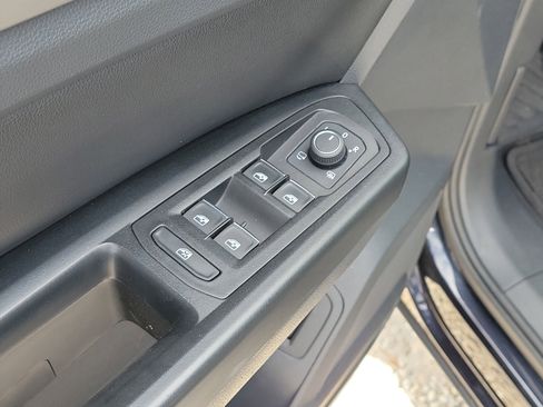 Used 2019 Volkswagen Atlas SEL Premium image 19