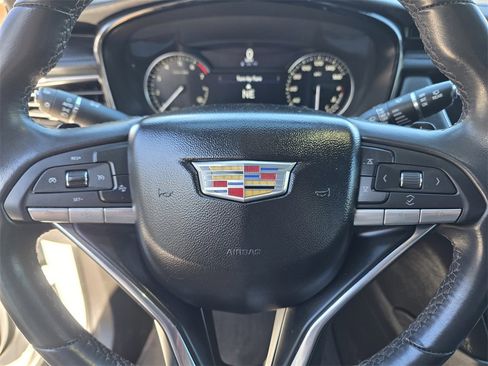 Used 2023 Cadillac XT6 Luxury image 30