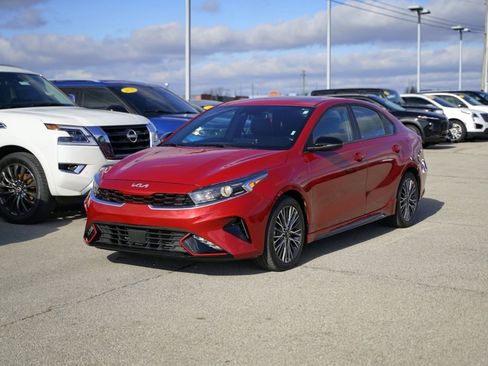 Used 2024 Kia Forte GT-Line w/ GT-Line Premium Package image 3