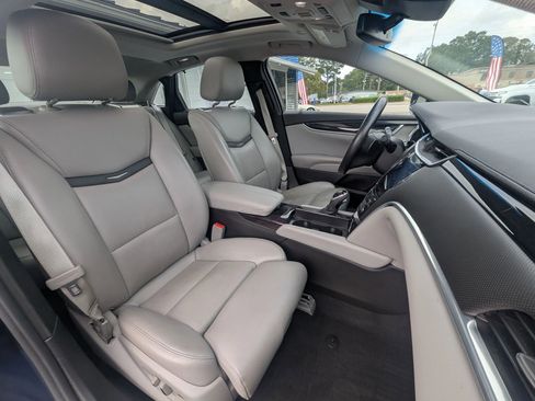 Used 2016 Cadillac XTS Premium w/ Driver Assist Package image 10