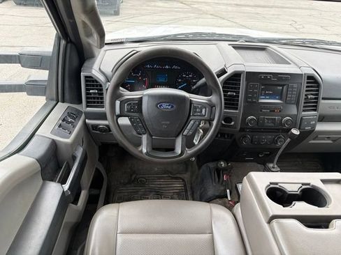 Used 2017 Ford F550 4x4 Crew Cab Super Duty image 16