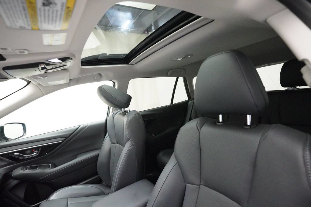Used 2024 Subaru Outback Limited AWD/4WD image 32