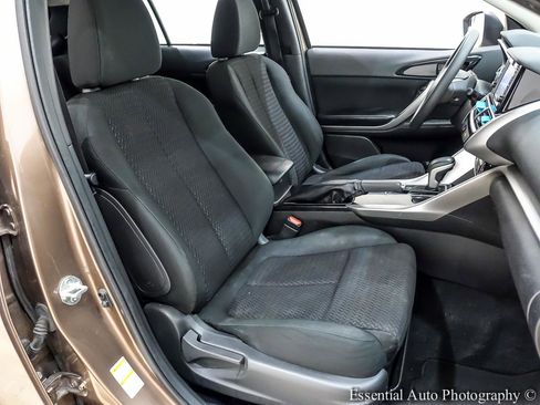 Used 2019 Mitsubishi Eclipse Cross ES image 30