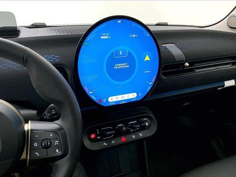 Certified 2025 MINI Cooper S image 5