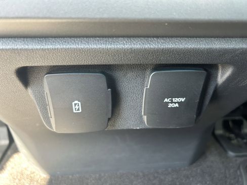 Used 2021 Ford F150 Lariat AWD/4WD image 20