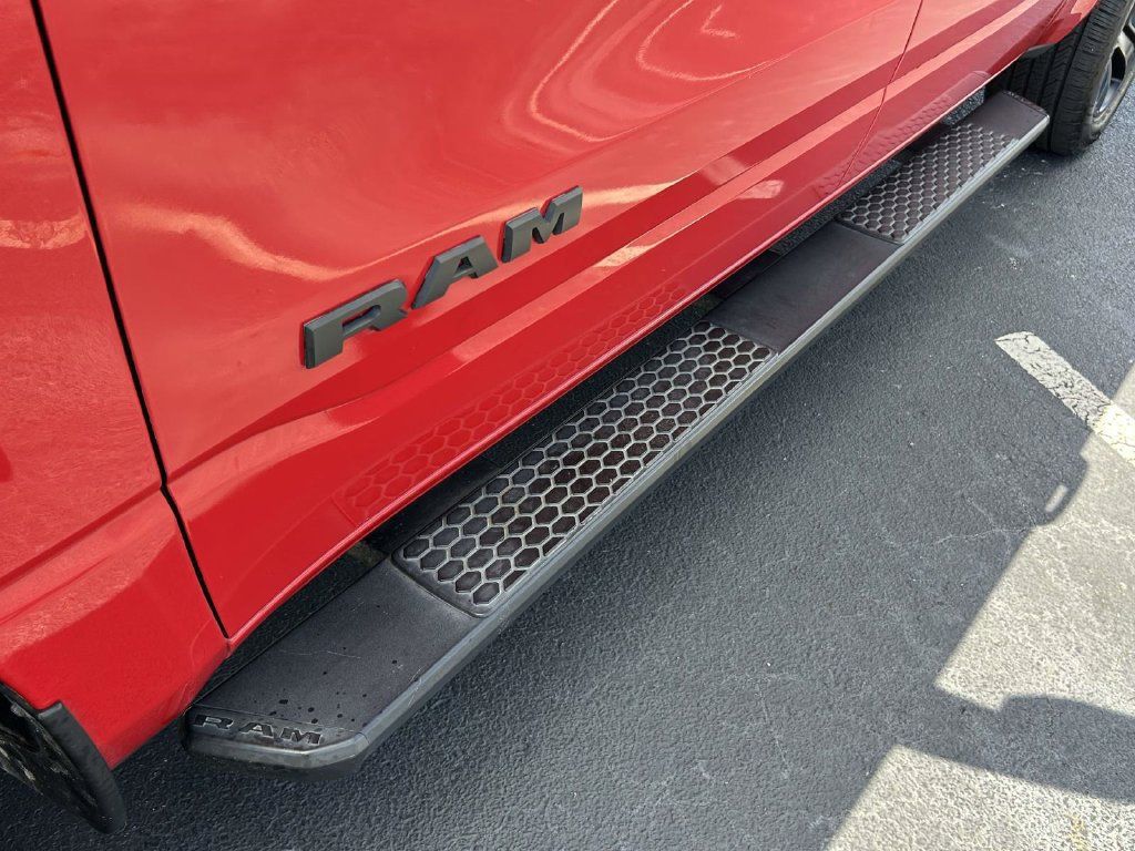 Used 2020 RAM 1500 Big Horn AWD/4WD image 9