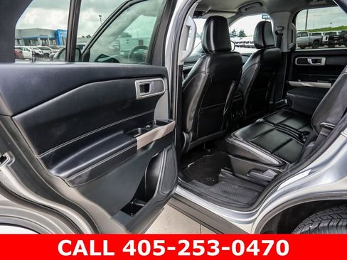 Used 2023 Ford Explorer XLT w/ Equipment Group 202A AWD/4WD image 24