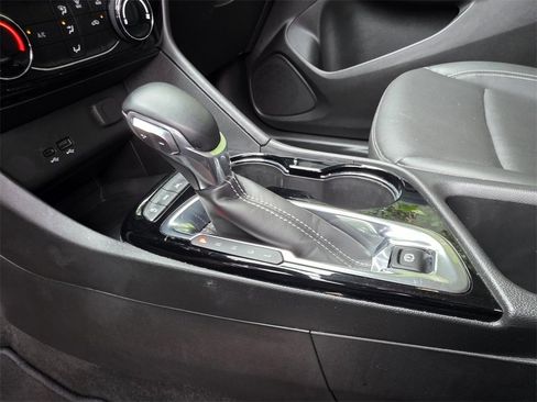 Used 2024 Buick Encore GX Sport Touring image 20