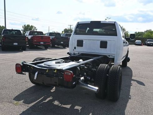 New 2026 RAM 3500 Tradesman AWD/4WD image 9