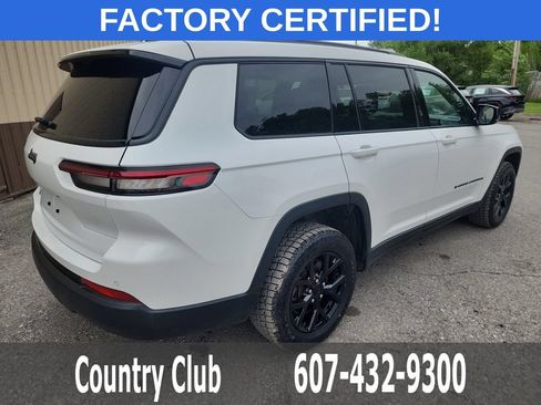 Used 2024 Jeep Grand Cherokee L Laredo AWD/4WD image 8