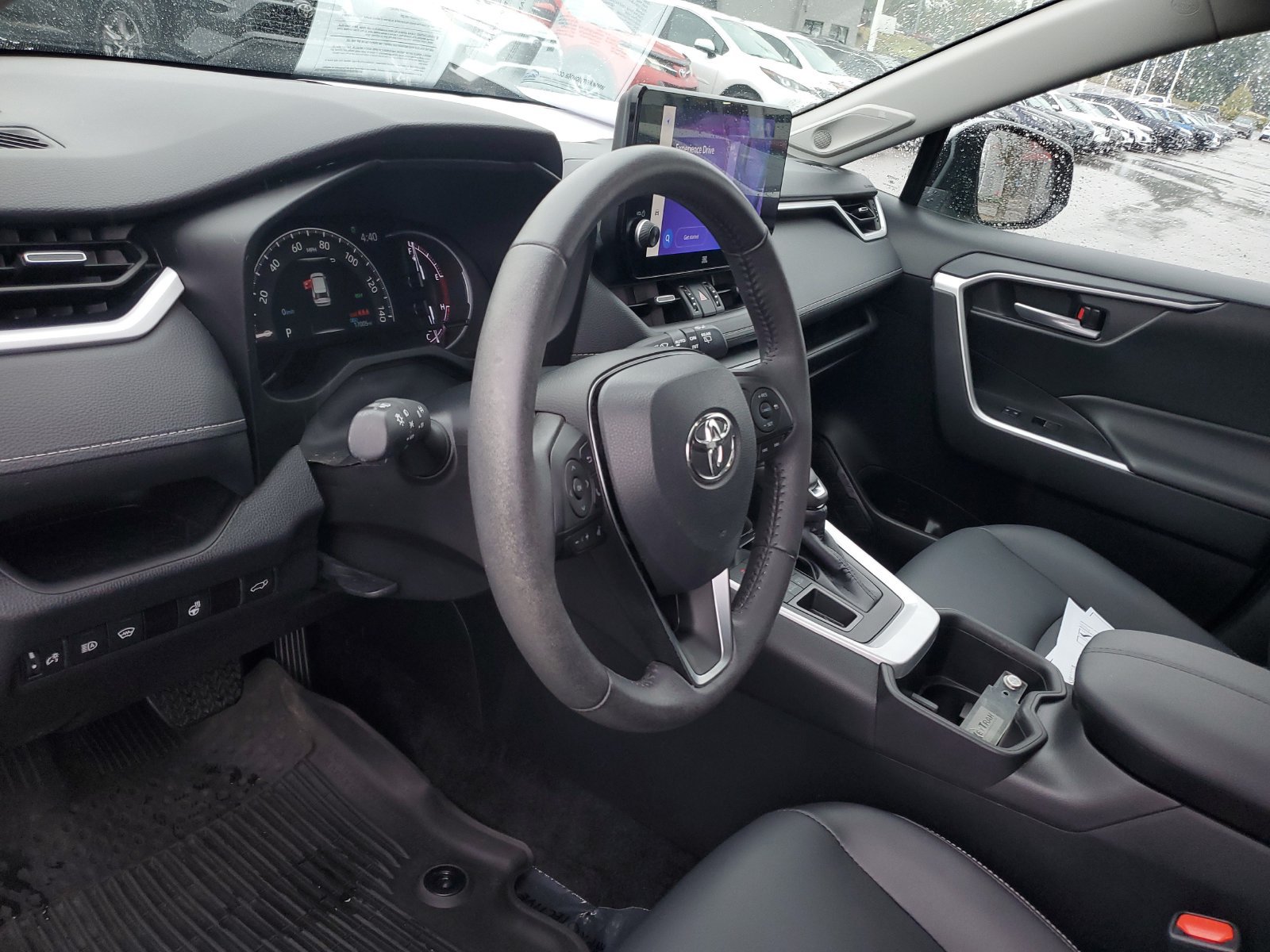Used 2023 Toyota RAV4 XLE Premium AWD/4WD image 20