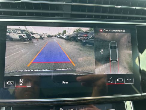 Used 2025 Audi Q7 3.0T Premium Plus image 16