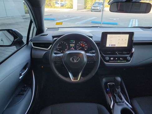Certified 2025 Toyota Corolla SE image 25