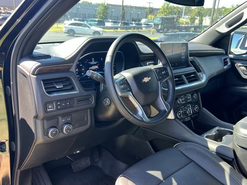 Used 2023 Chevrolet Tahoe Premier RWD image 19