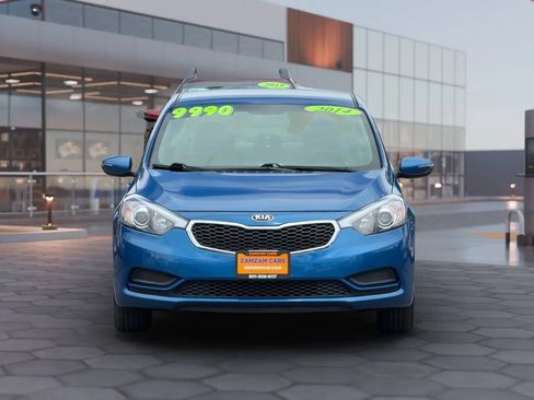 Used 2014 Kia Forte LX w/ Popular Package FWD image 2