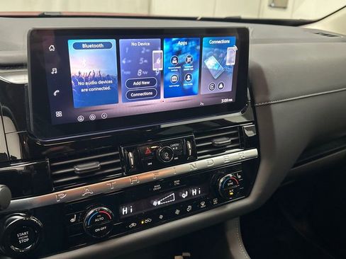 New 2026 Nissan Pathfinder SV image 12