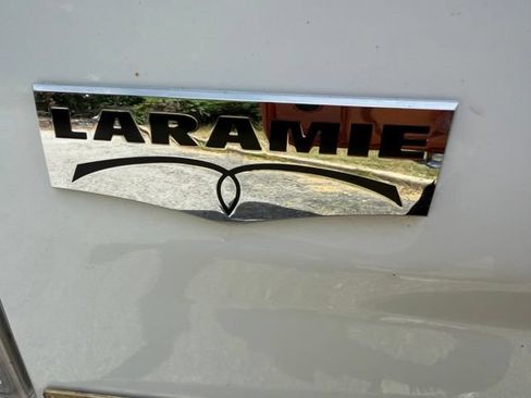 Used 2018 RAM 3500 Laramie w/ Convenience Group AWD/4WD image 14