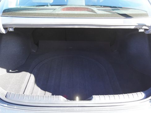 Used 2025 Hyundai Elantra SEL image 15