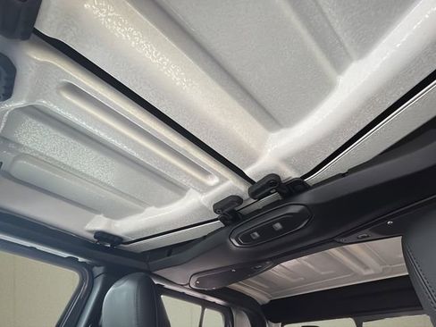 New 2026 Jeep Gladiator Rubicon AWD/4WD image 21