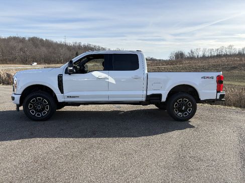 New 2026 Ford F350 Platinum AWD/4WD image 2