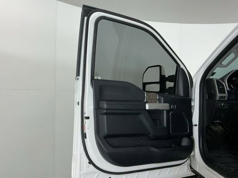 Used 2018 Ford F350 Lariat w/ Lariat Ultimate Package image 14