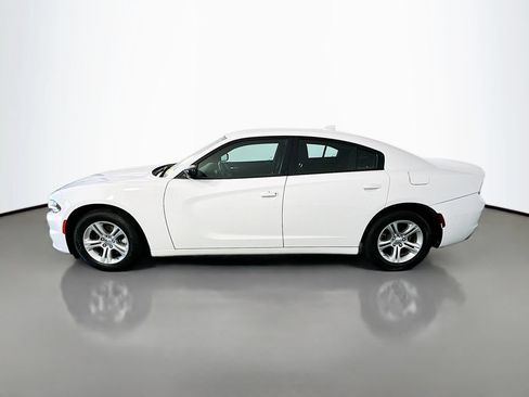 Used 2023 Dodge Charger SXT RWD image 4
