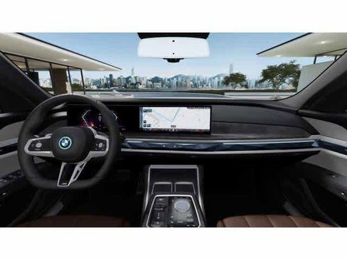 Used 2025 BMW i7 eDrive50 w/ M Sport Package image 10
