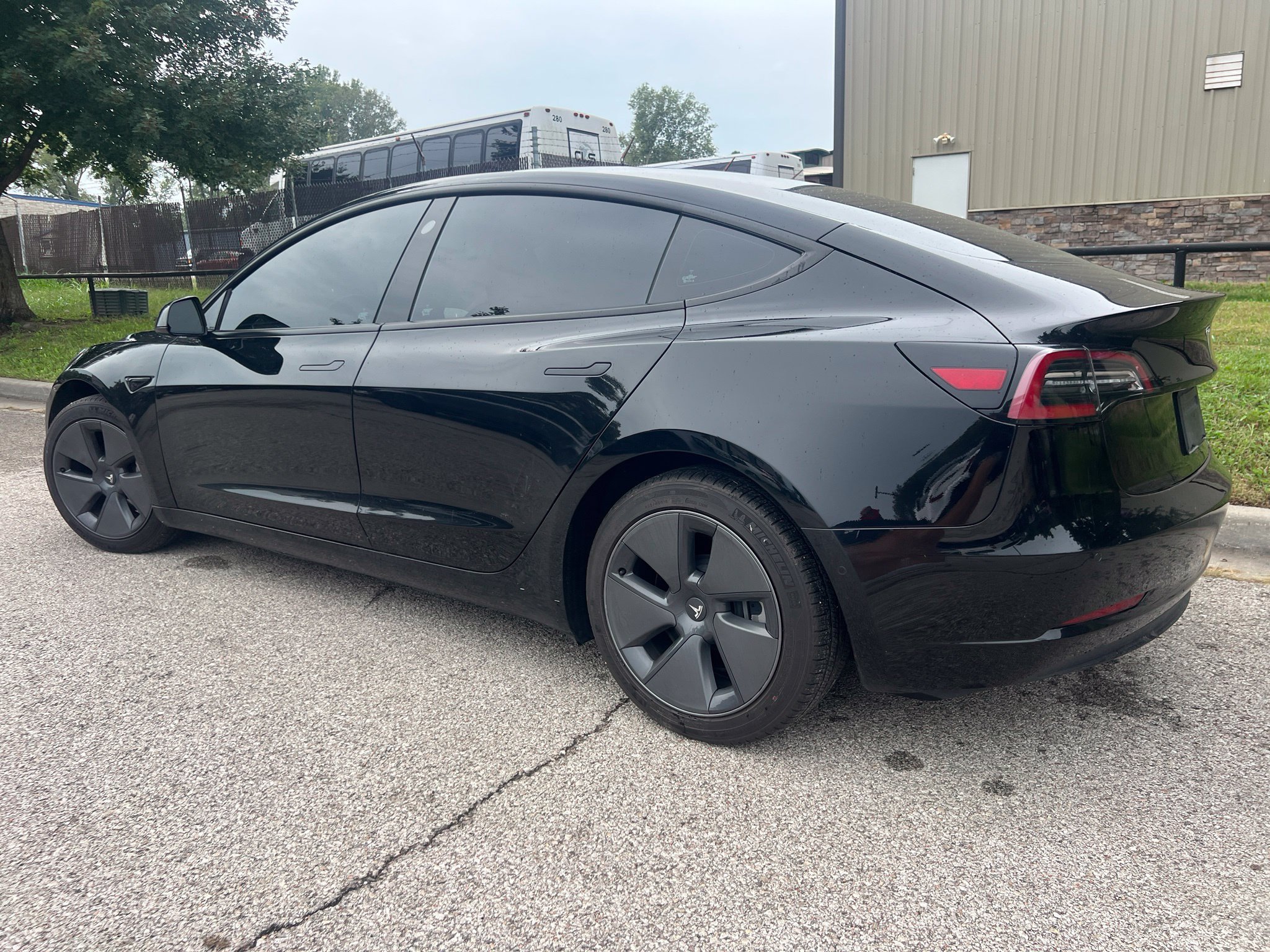 Used 2021 Tesla Model 3 Standard Range Plus RWD image 7