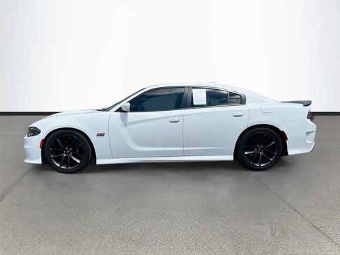 Used 2019 Dodge Charger Scat Pack w/ Plus Group RWD image 4
