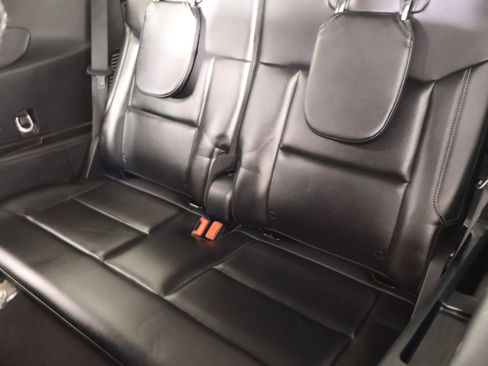 Used 2023 Ford Explorer XLT w/ Equipment Group 202A image 13