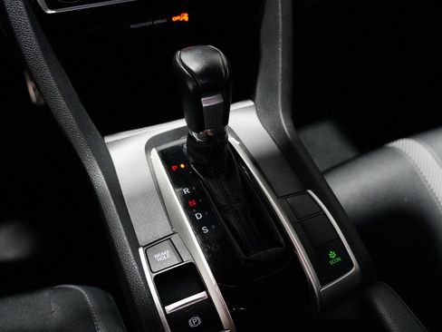 Used 2020 Honda Civic Sport image 15