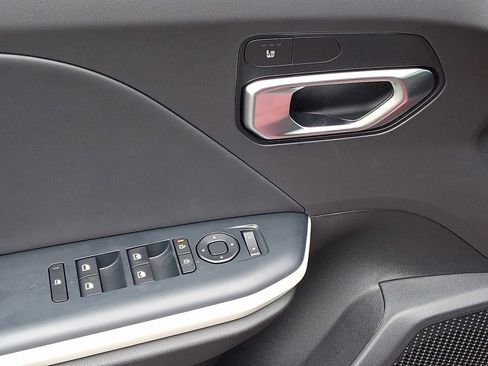 New 2025 Kia K4 GT-Line image 11