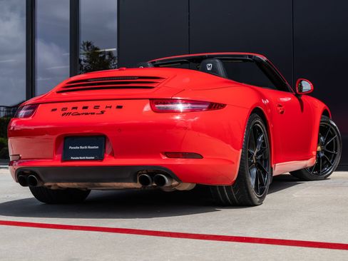Certified 2016 Porsche 911 Carrera S RWD image 12