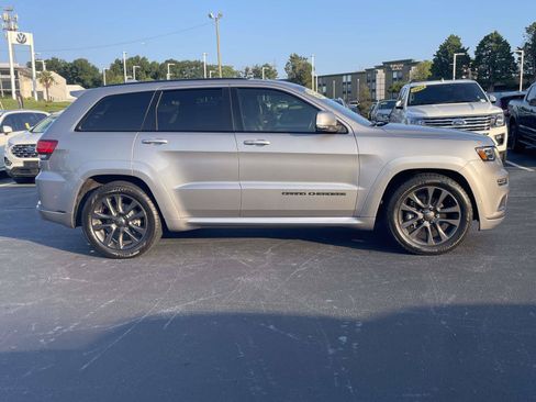 Used 2019 Jeep Grand Cherokee High Altitude AWD/4WD image 8