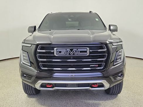 Used 2025 GMC Yukon XL AT4 w/ AT4 Premium Package AWD/4WD image 3