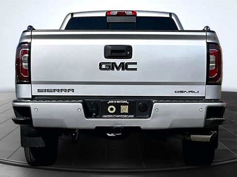 Used 2018 GMC Sierra 1500 Denali w/ Denali Ultimate Package AWD/4WD image 5